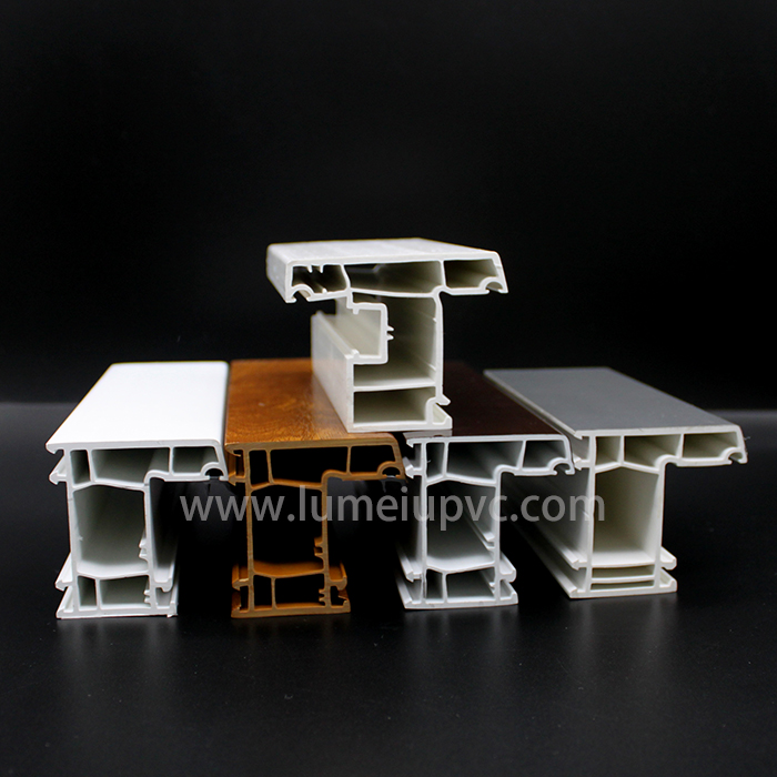 Profil extrudé en PVC OEM Profil projetable extrudé en plastique de haute qualité Usine