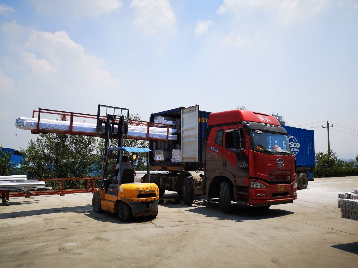 Profils de châssis et de châssis de fenêtre coulissante de couleur noire/laminée Black/Laminated Color Sliding Window Frame and Sash Profiles