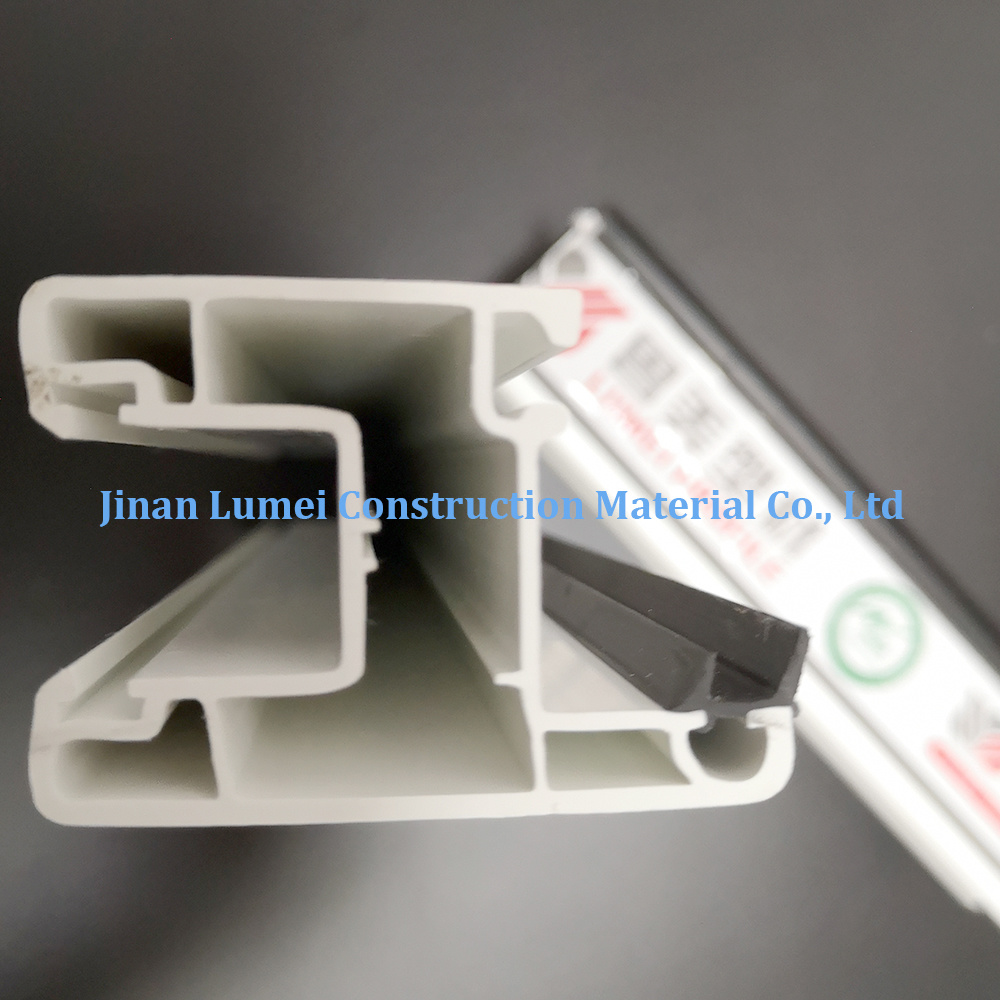 Profils de fenêtre à trois voies