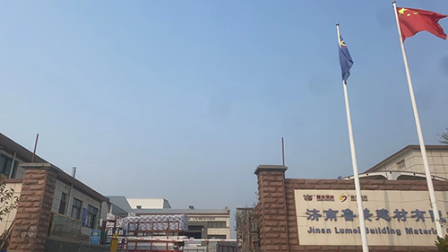 Perfil de ventana de uPVC blanco proyectivo abatible de 60 mm Perfil de ventana de uPVC blanco proyectivo abatible de 60 mm