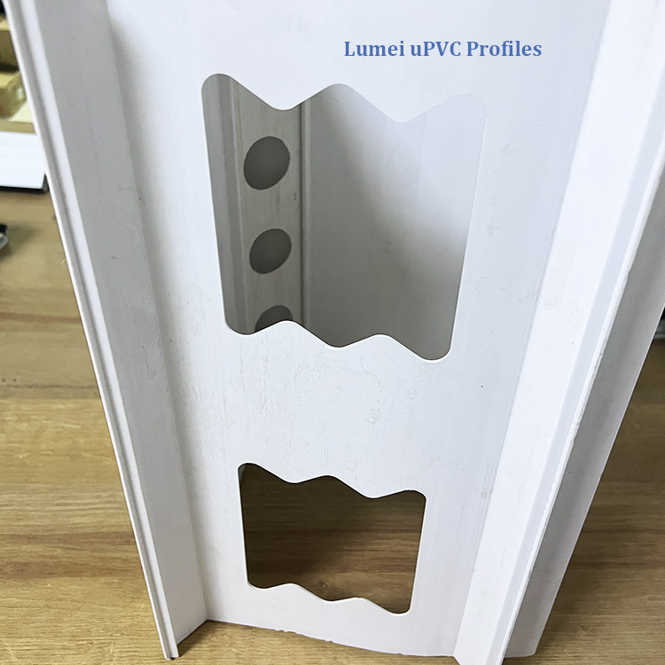 Perfil de encofrado de PVC plegable para soluciones de muros permanentes Folding PVC Formwork Profile for Permanent Walling Solutions