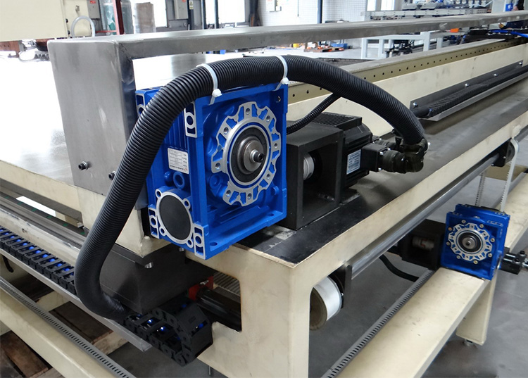 Soldadora CNC de cuatro puntos