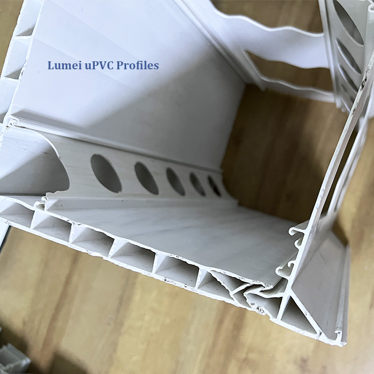 Perfil de encofrado de PVC plegable para soluciones de muros permanentes Folding PVC Formwork Profile for Permanent Walling Solutions