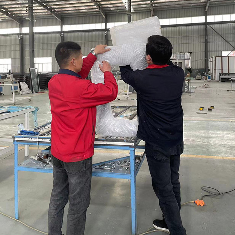 جوانب PVC ذات طبقة مزدوجة من البثق المشترك وأبواب نوافذ PVC