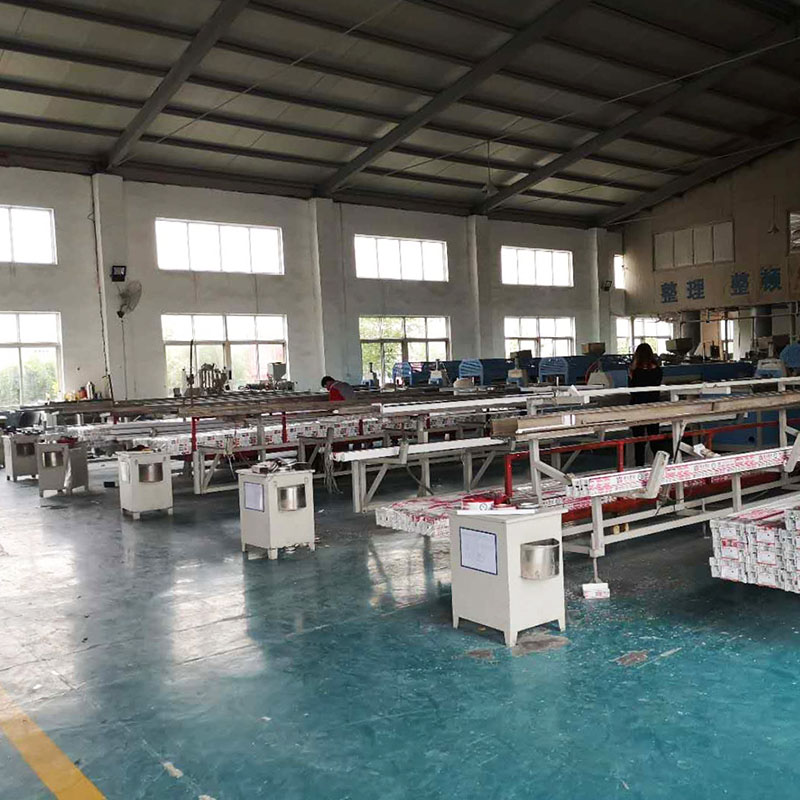 Ventanas de guillotina corredizas de vinilo blanco Hurricane Impact White Vinyl Hurricane Impact Sliding Sash Windows