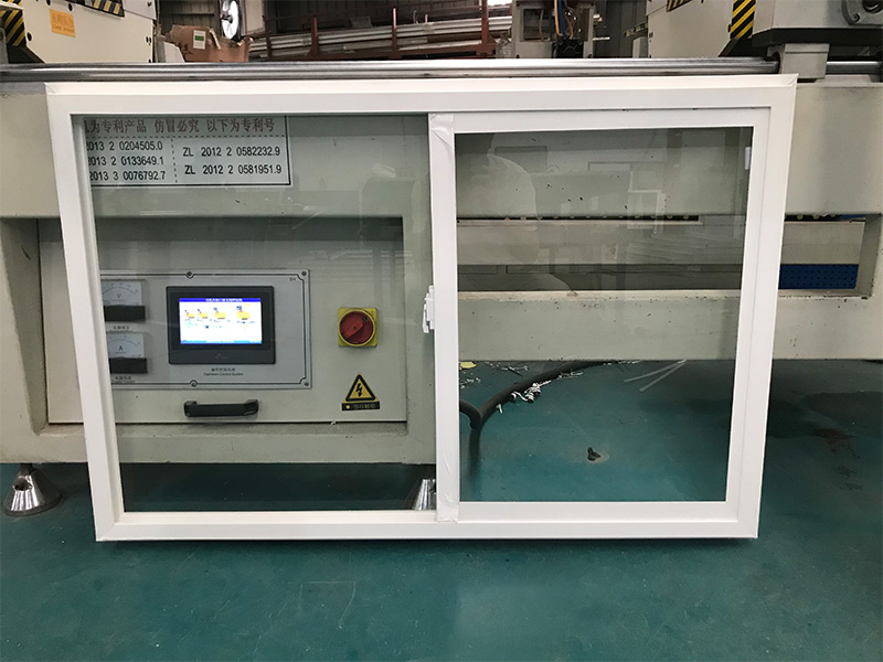 Profilés en PVC de style américain pour fenêtres à guillotine coulissante d'Amérique du Sud Profilés en PVC de style américain pour fenêtres à guillotine coulissante d'Amérique du Sud