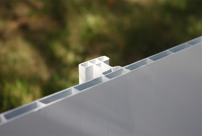 سياج الفينيل PVC باللون الأبيض أو حسب الطلب Vinyl PVC Fence with White or Customized Color