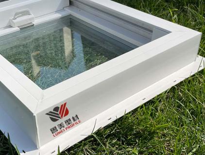 باب فناء منزلق من الفينيل