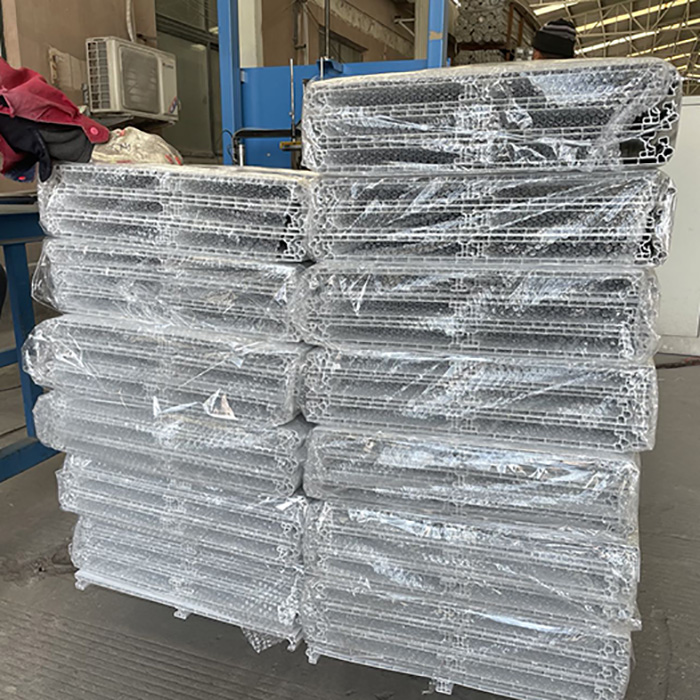 Panel de cercado de vinilo pvc para su hogar o negocio con precio competitivo de alta calidad