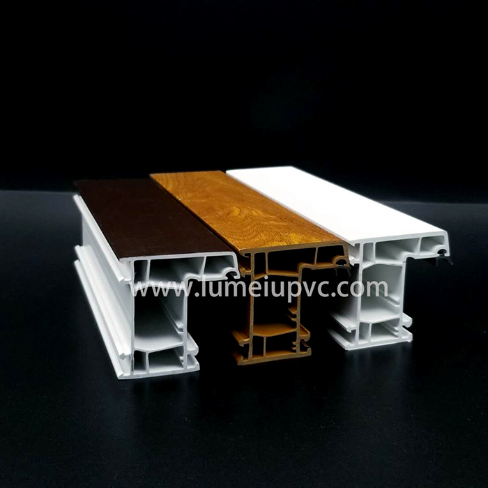 Profils de fenêtre en plastique