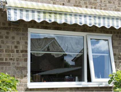ventanas abatibles que se abren hacia afuera